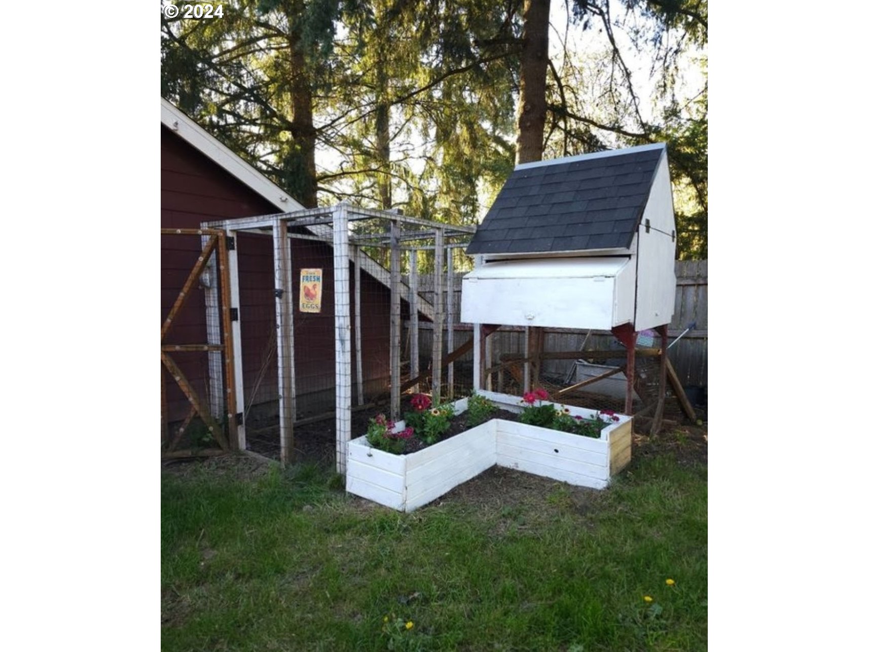 315 LINDGREN DR
