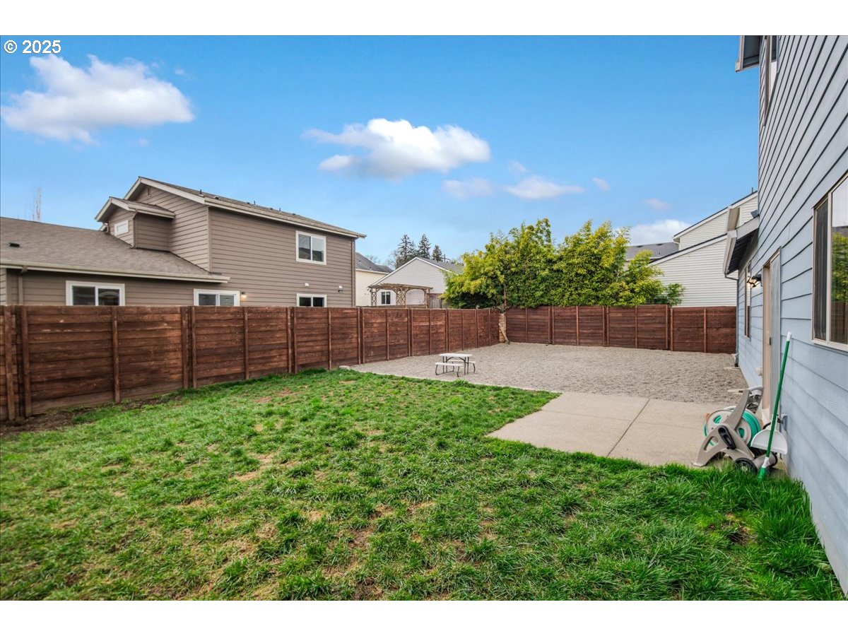 59527 CAMDEN ST, St. Helens