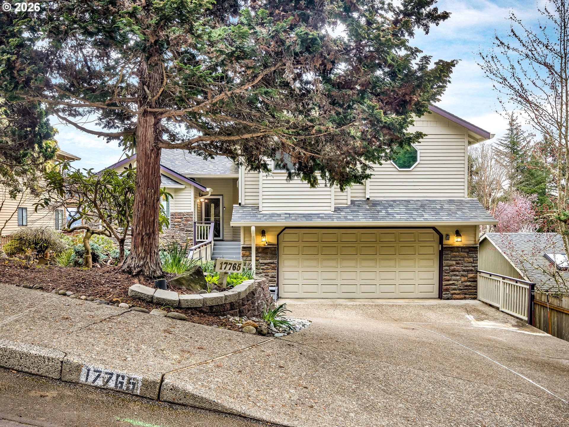 17765 HILLSIDE DR