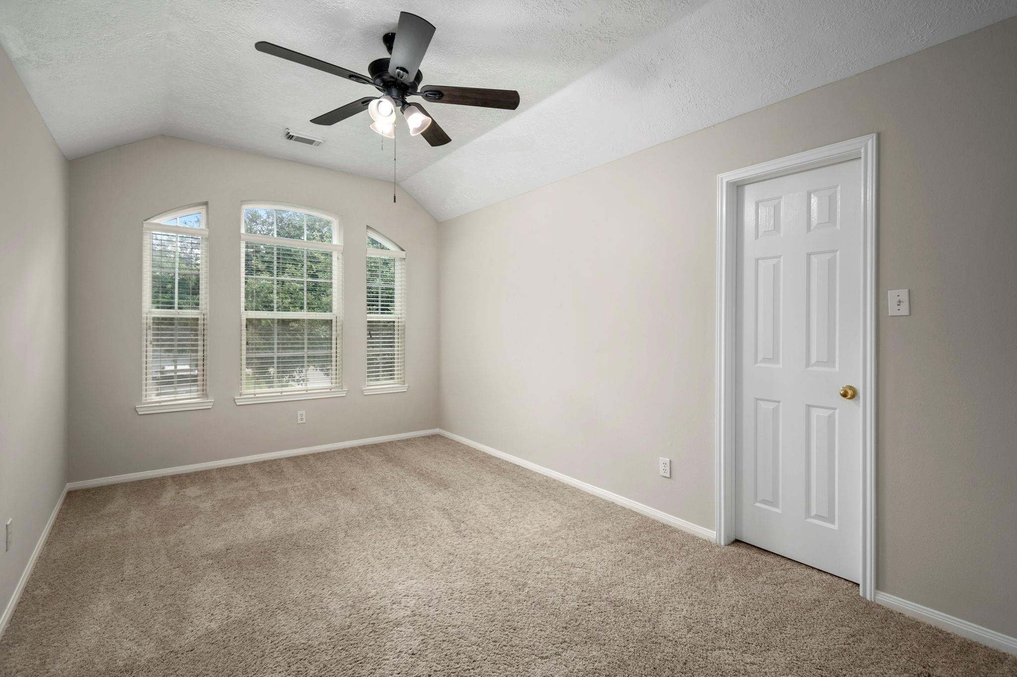 1927 Enchanted Park Drive