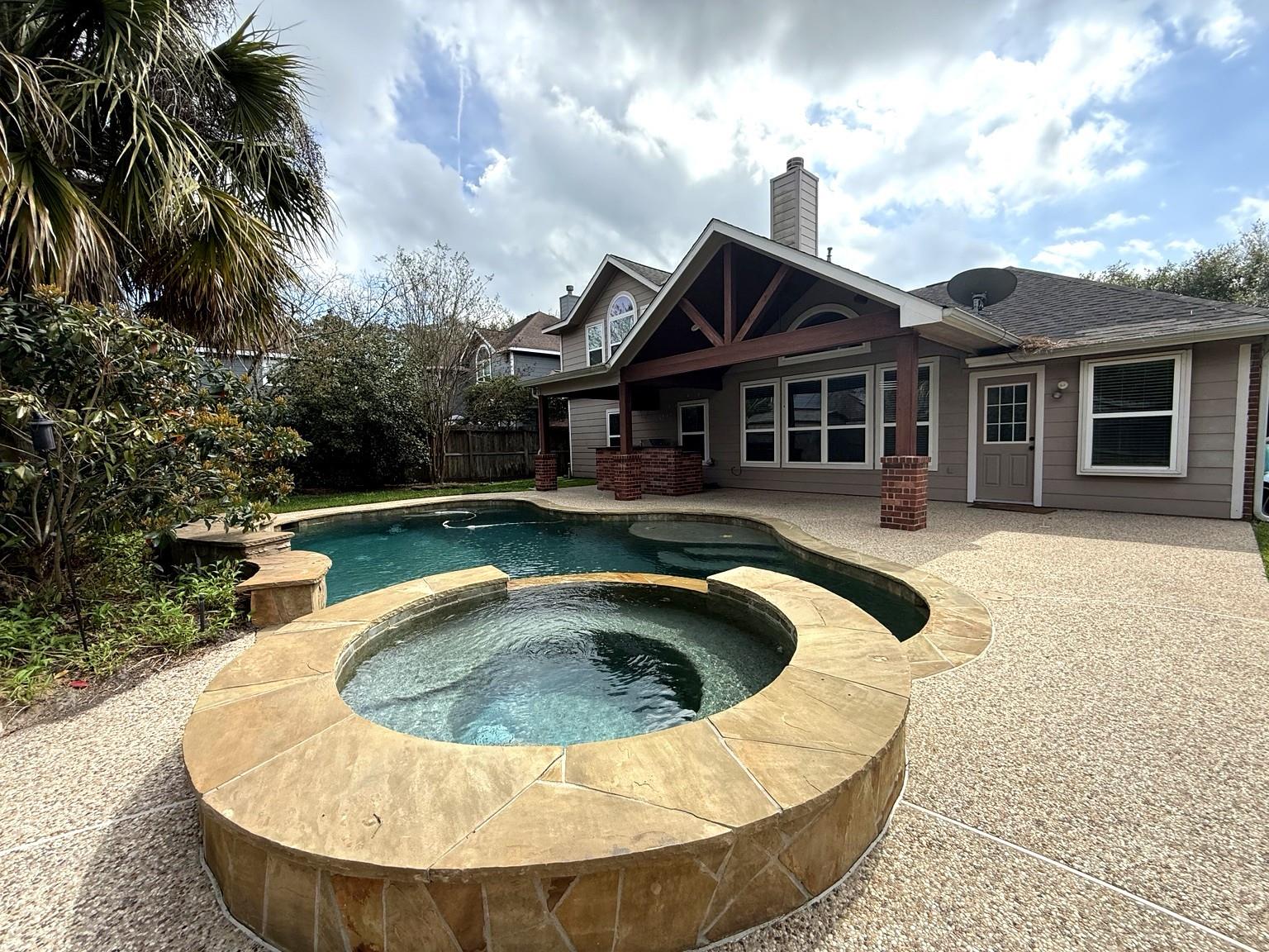 1927 Enchanted Park Drive