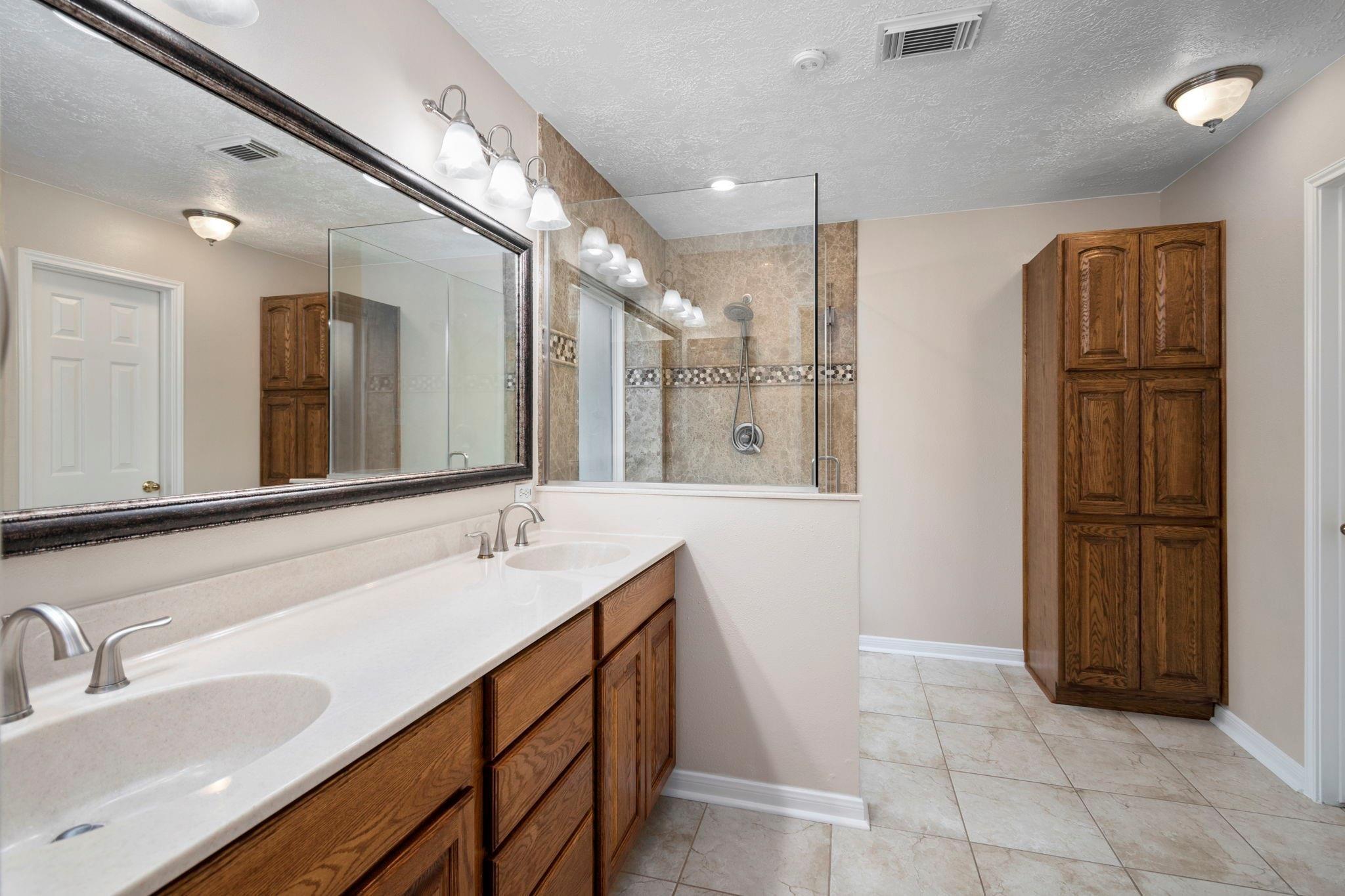 1927 Enchanted Park Drive