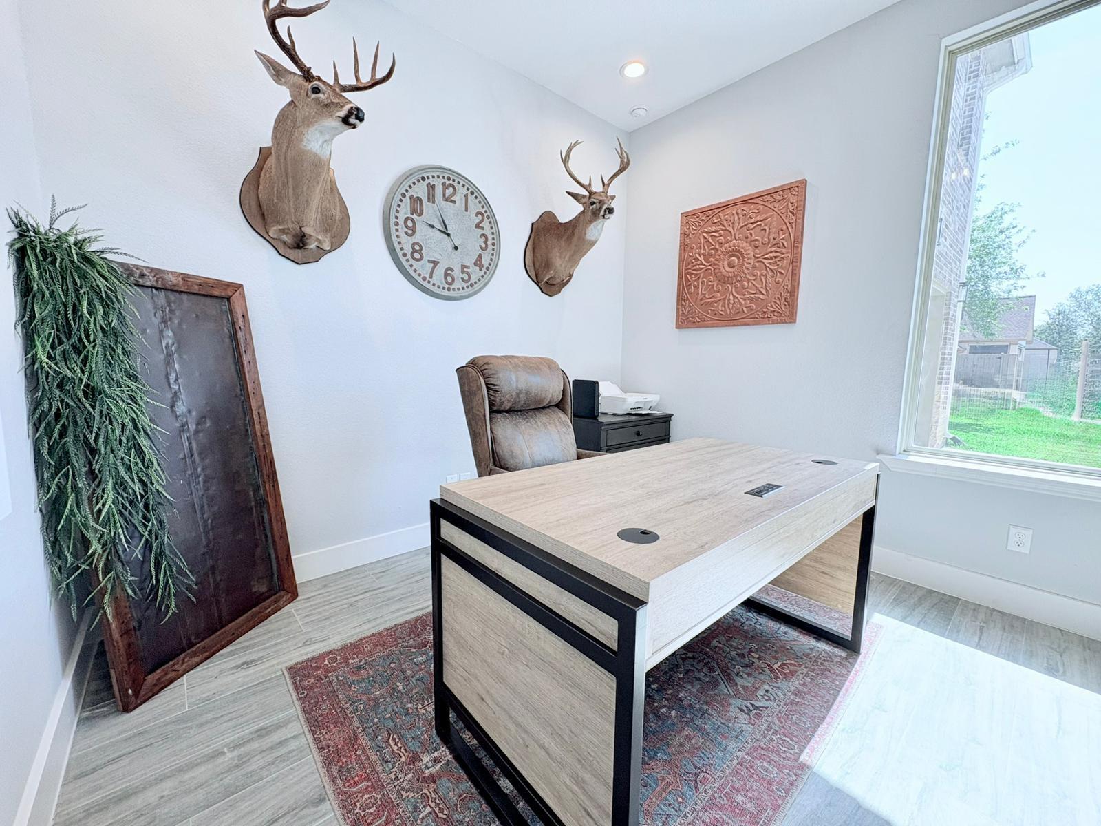 55 Ruskin Drive W