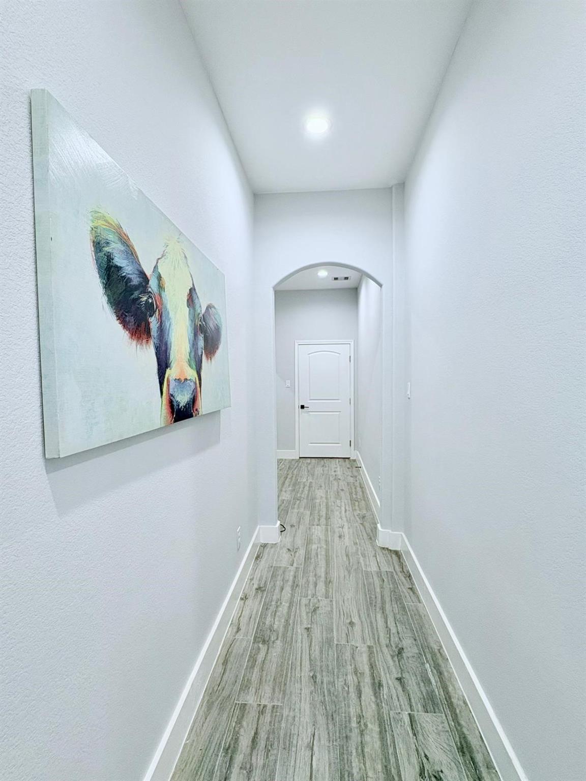 55 Ruskin Drive W