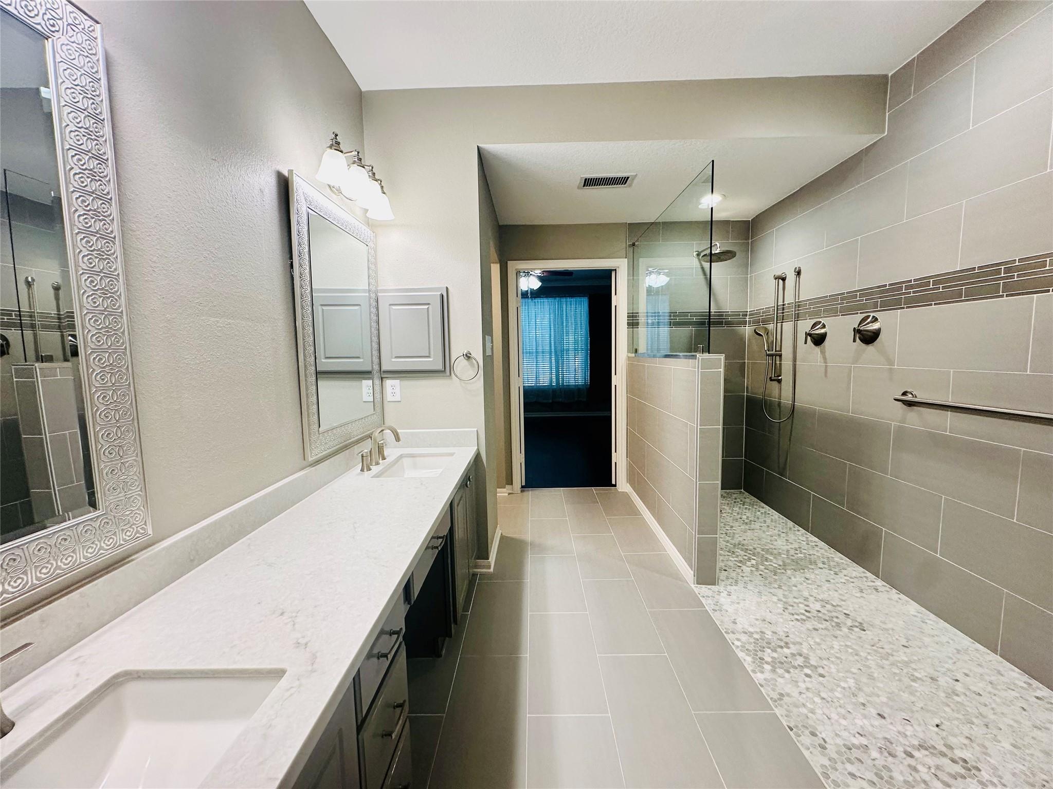 3 W Greenhill Terrace Place