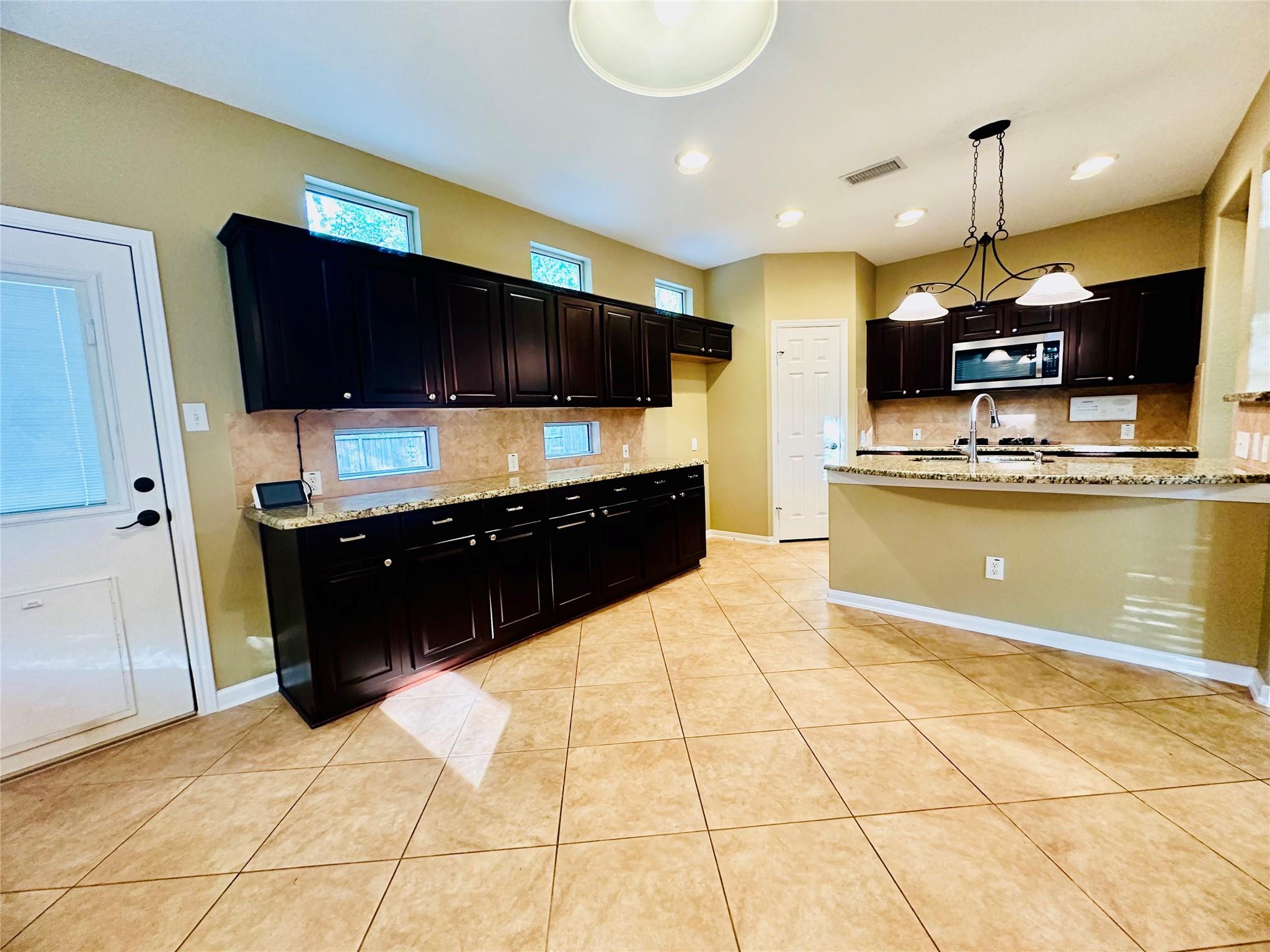 3 W Greenhill Terrace Place