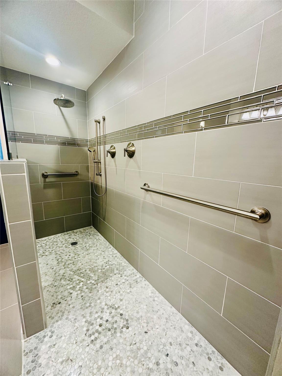 3 W Greenhill Terrace Place