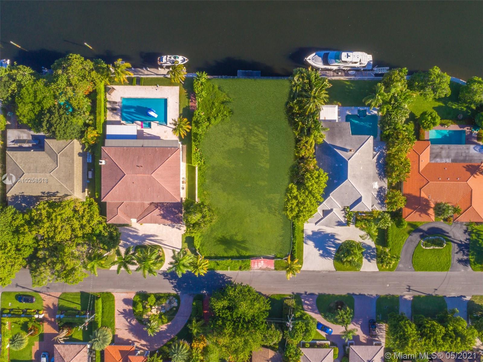 479 Tamarind Dr