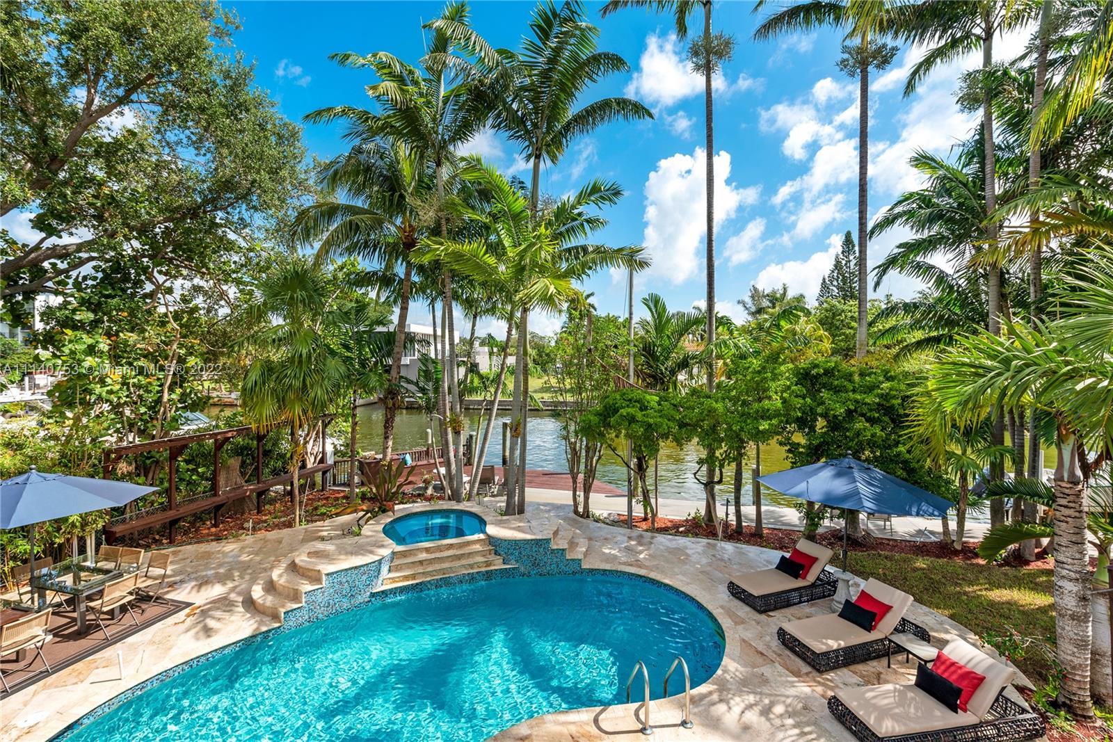 861 Belle Meade Island Dr