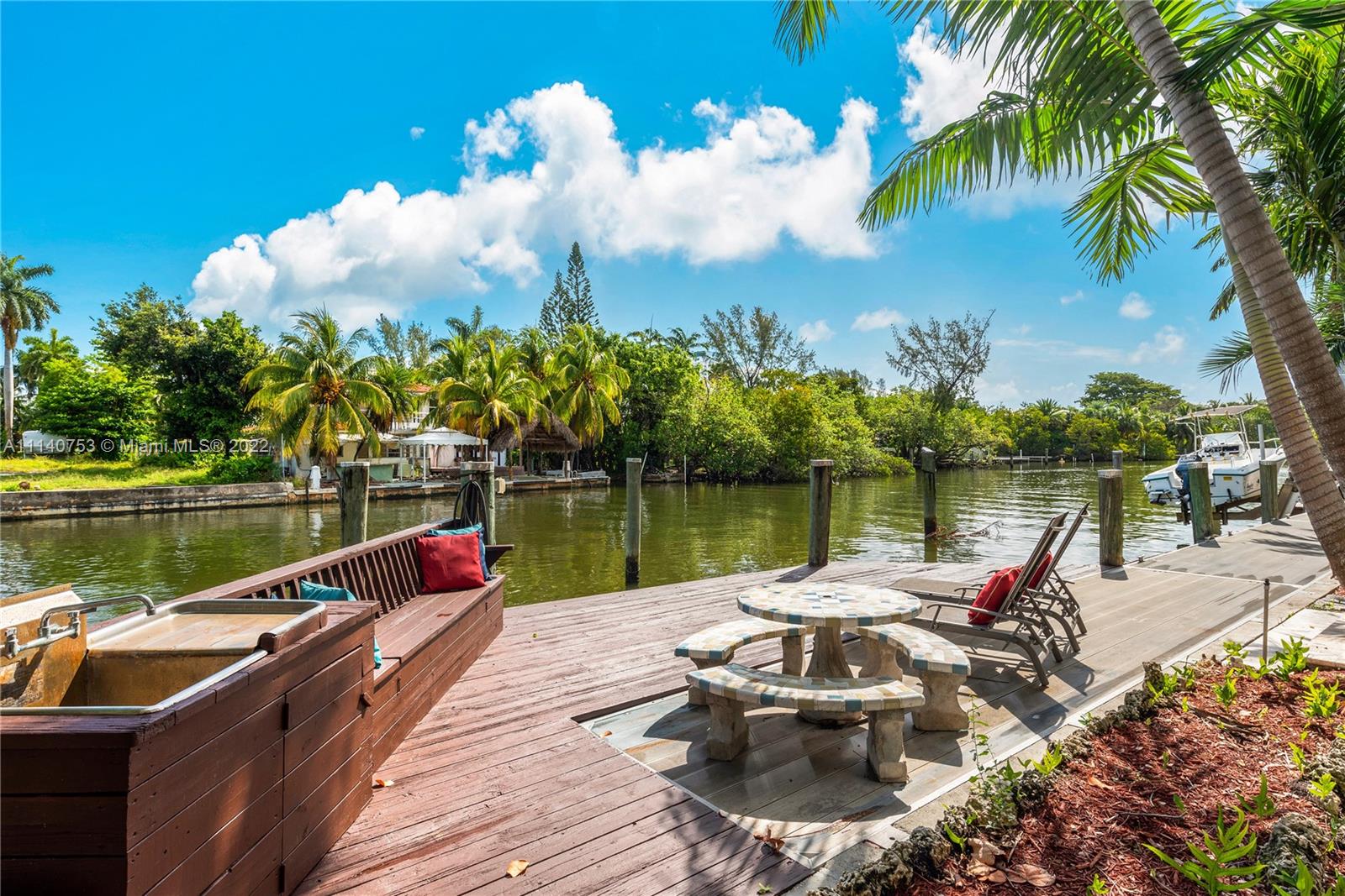 861 Belle Meade Island Dr