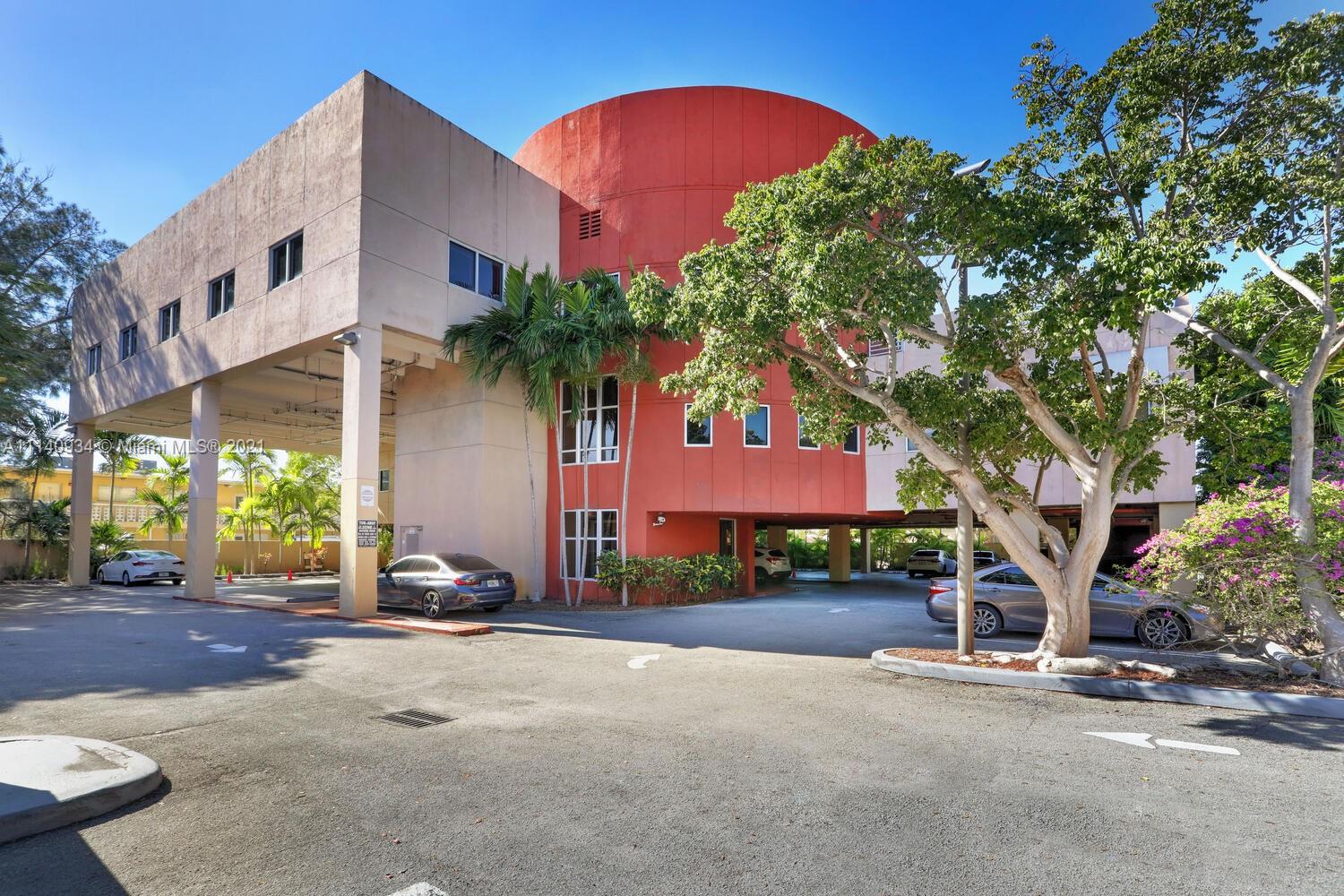 401 SW 42nd Ave Unit: 300