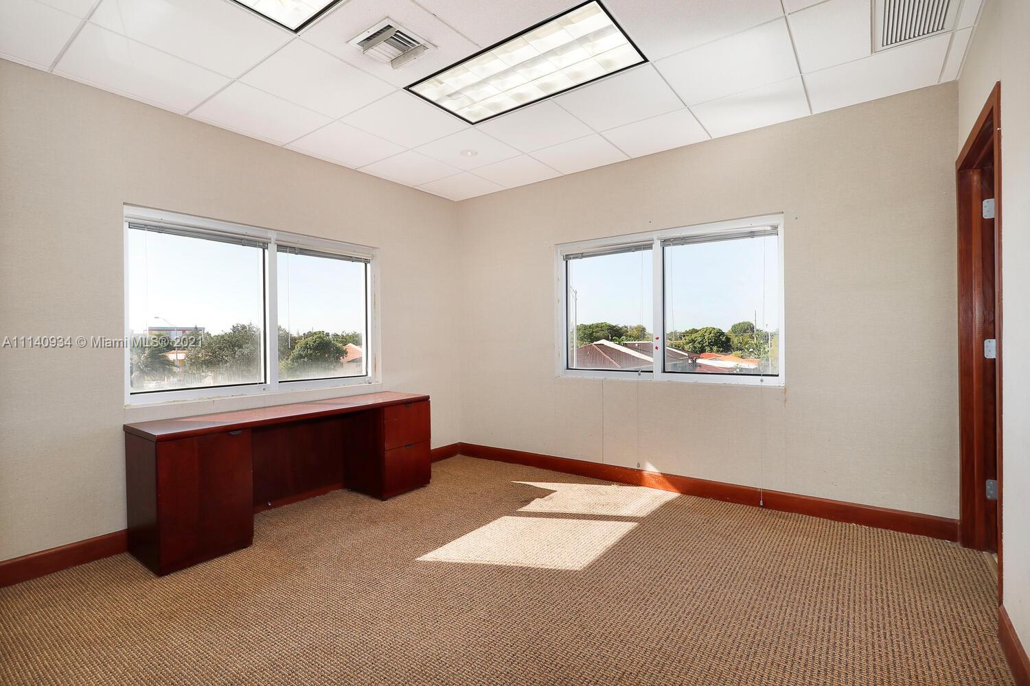 401 SW 42nd Ave Unit: 300