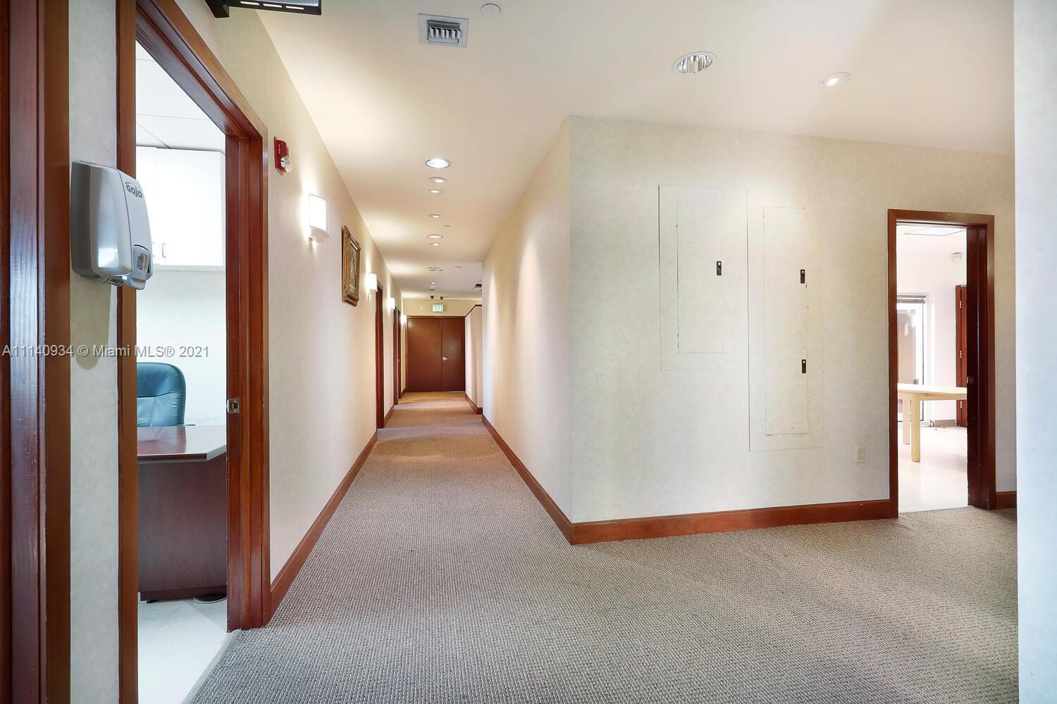 401 SW 42nd Ave Unit: 300
