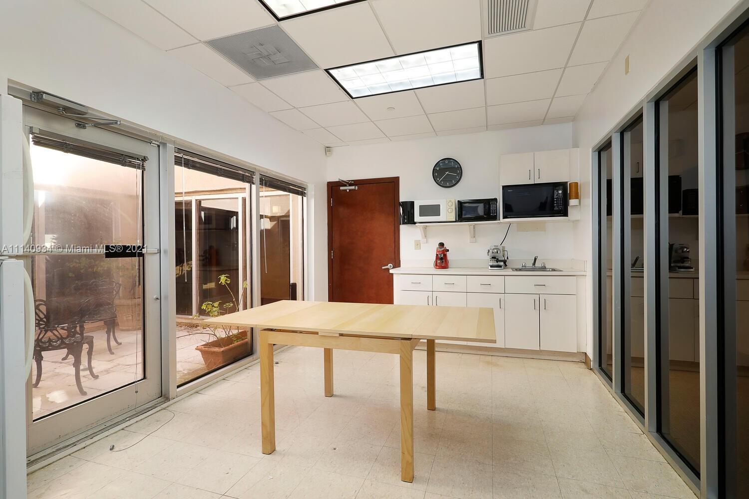 401 SW 42nd Ave Unit: 300