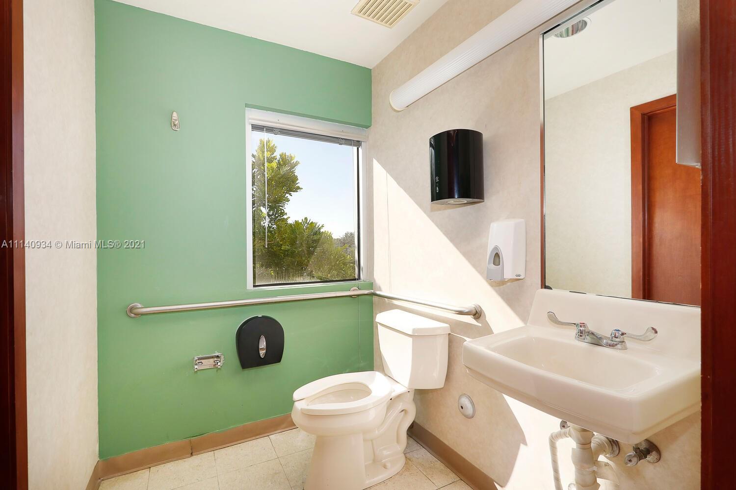 401 SW 42nd Ave Unit: 300