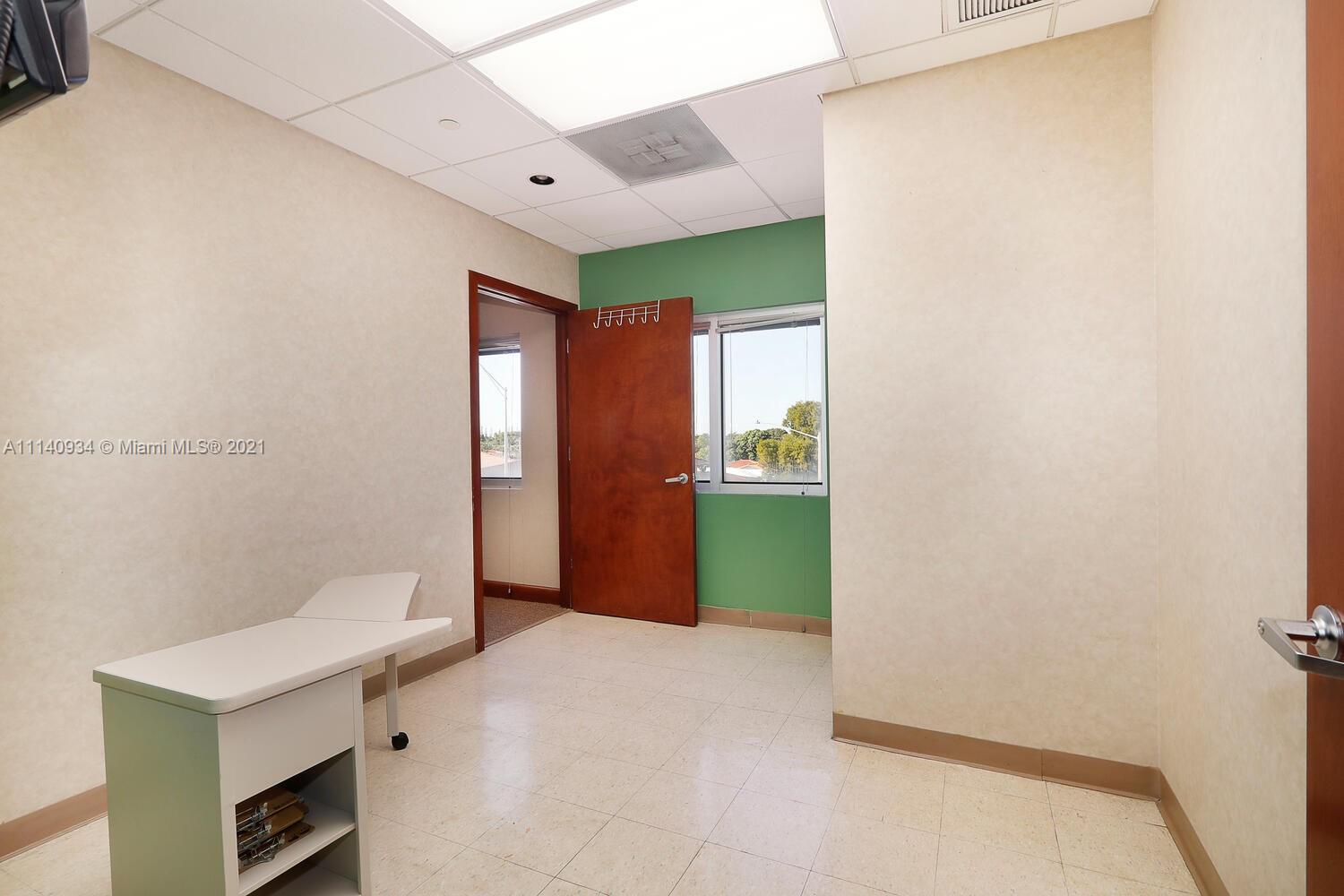 401 SW 42nd Ave Unit: 300