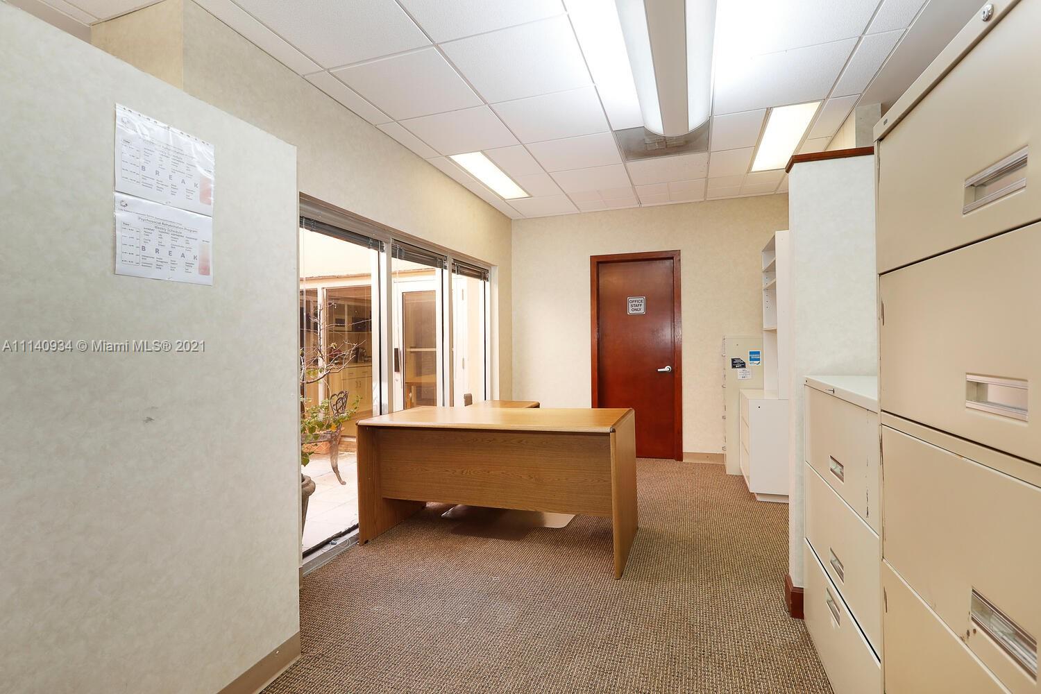401 SW 42nd Ave Unit: 300