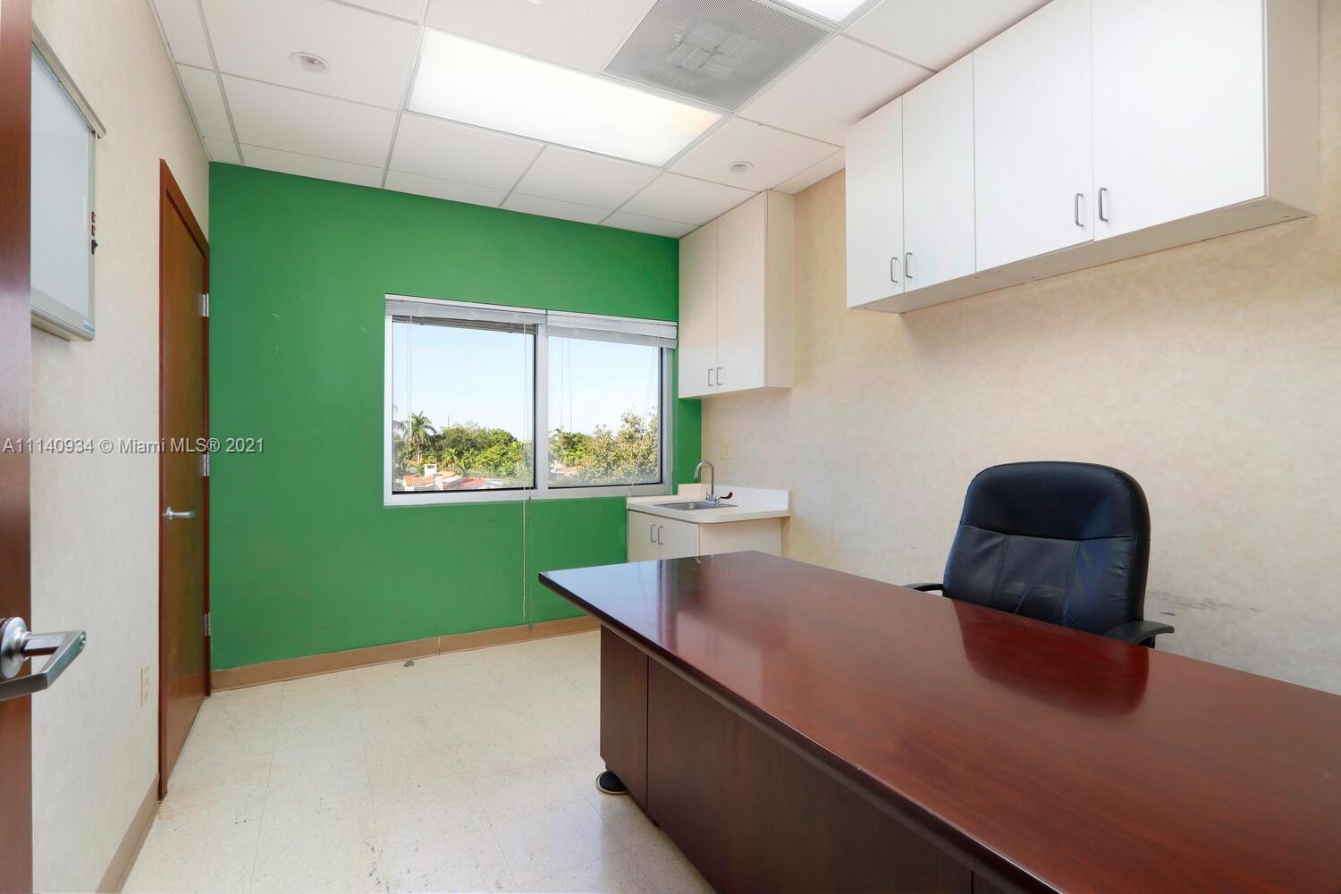 401 SW 42nd Ave Unit: 300