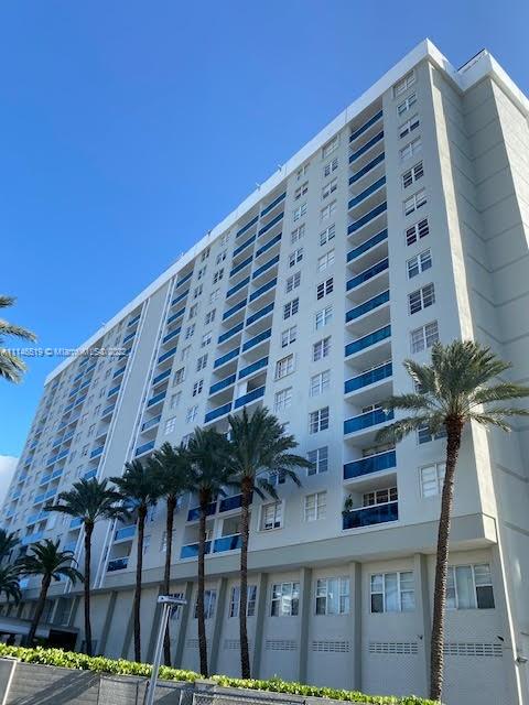 6770 Indian Creek Dr Unit: 8E