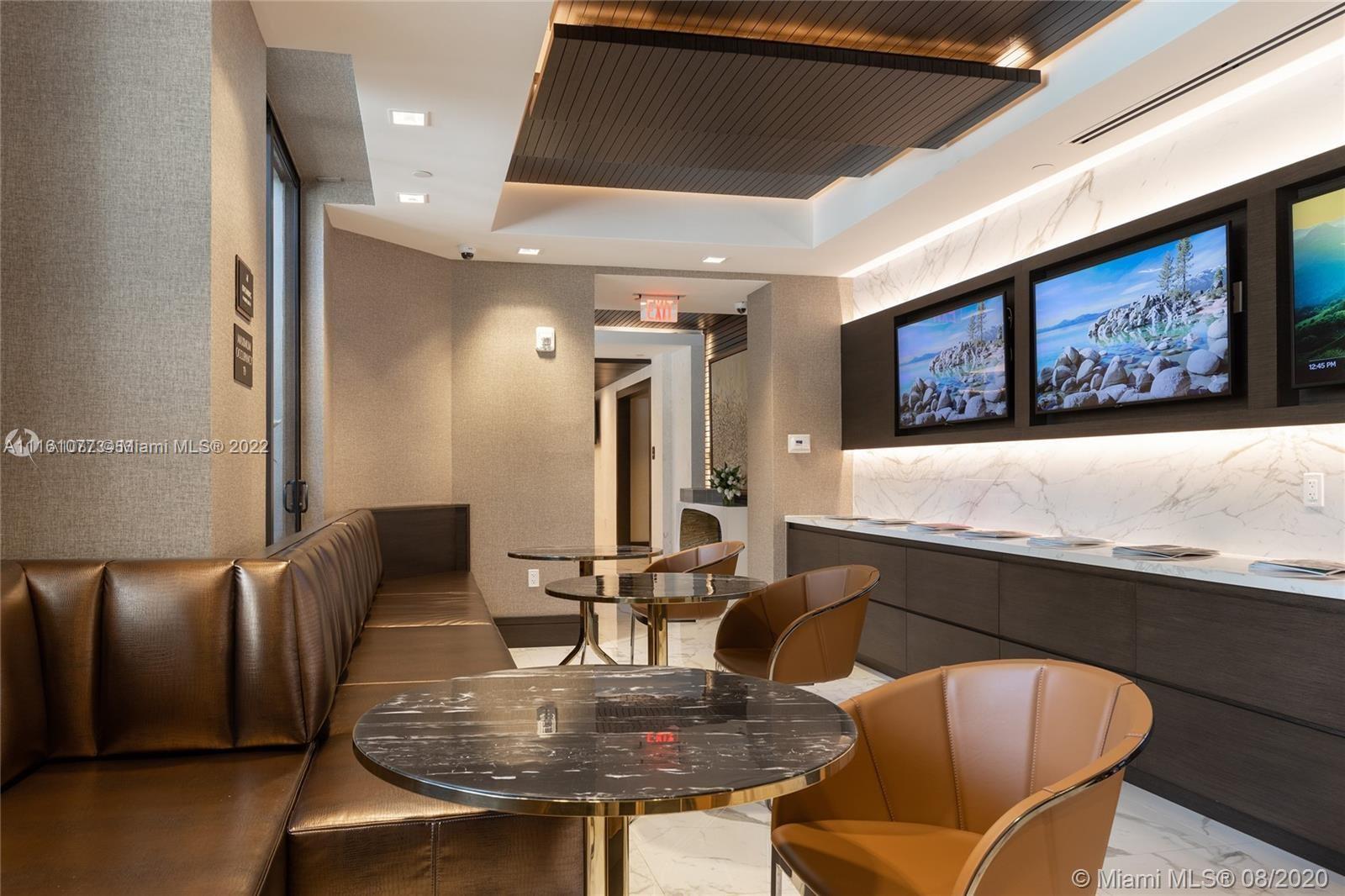 301 Altara Ave Unit: LPH905