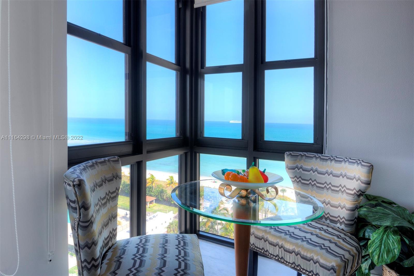 2555 Collins Ave Unit: 1400