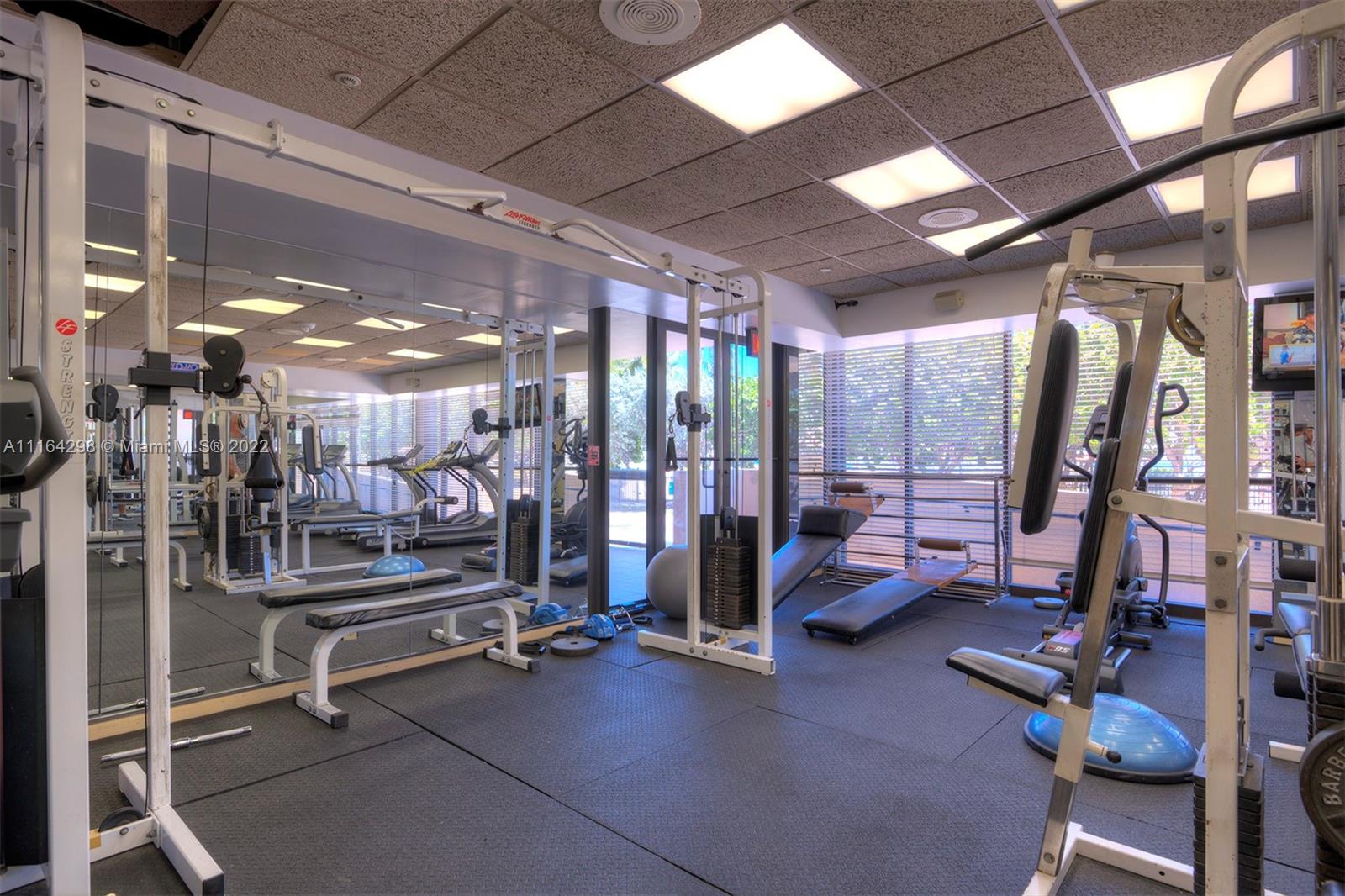 2555 Collins Ave Unit: 1400