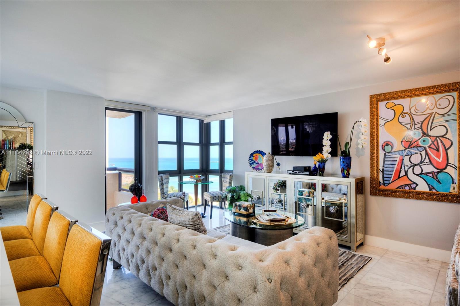 2555 Collins Ave Unit: 1400