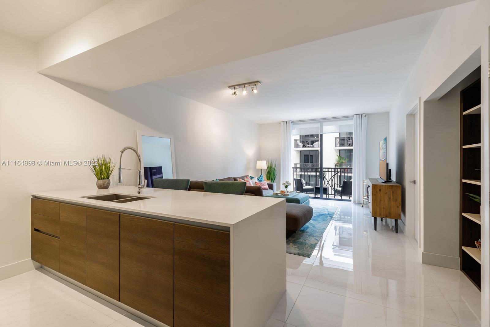 301 Altara Ave Unit: 606