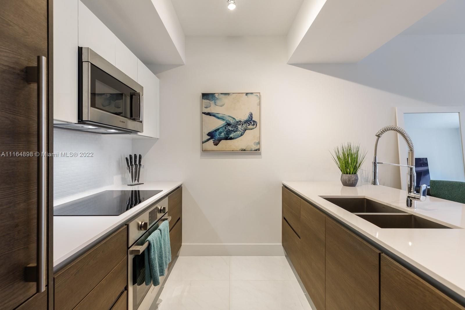 301 Altara Ave Unit: 606