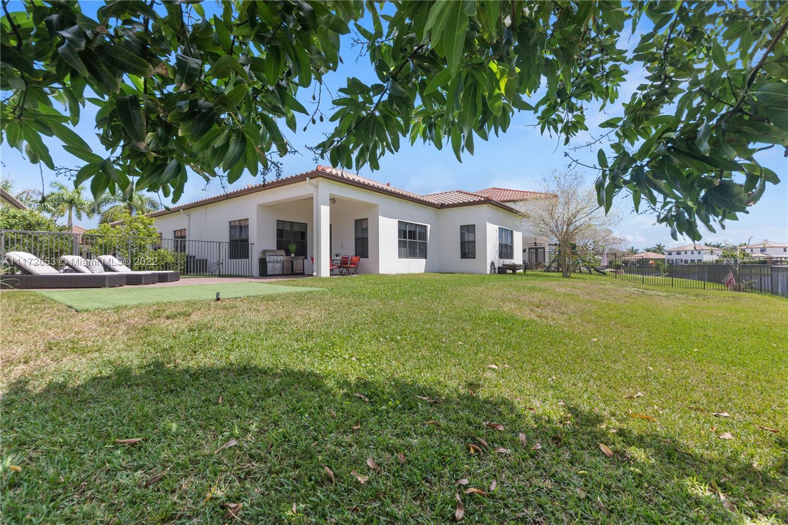 8386 NW 30th St
