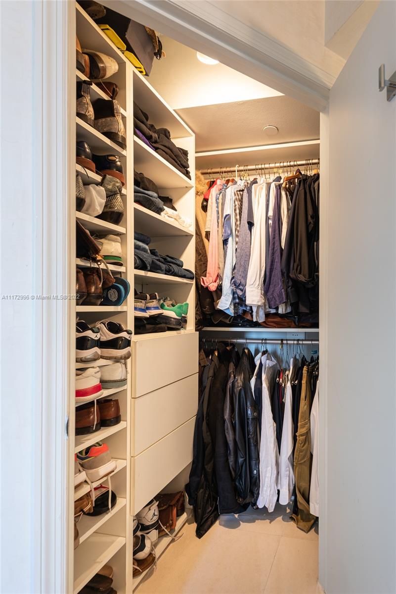1330 West Ave Unit: 3005