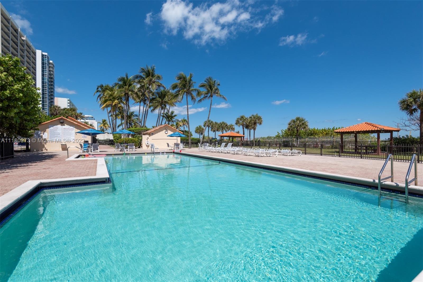 2555 Collins Ave Unit: 2200