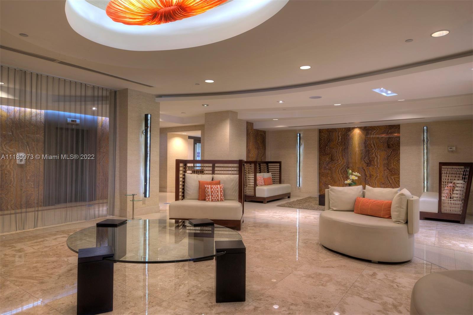 2555 Collins Ave Unit: 2200