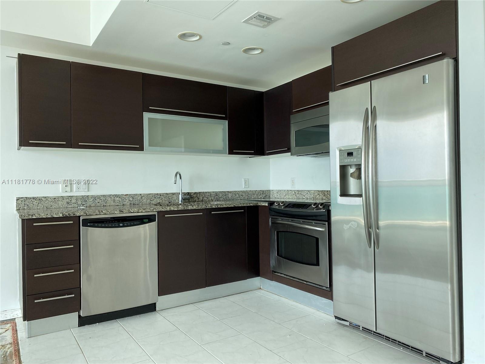 951 Brickell Ave Unit: 2508