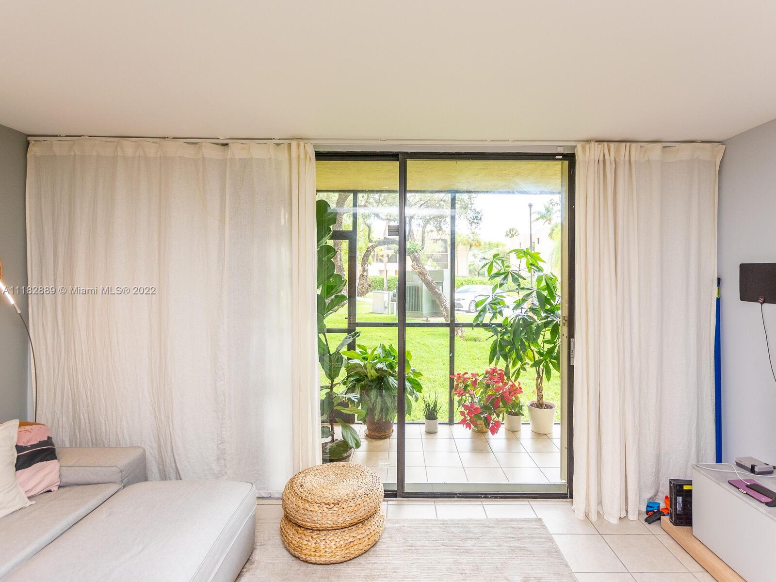 8045 SW 107th Ave Unit: 123