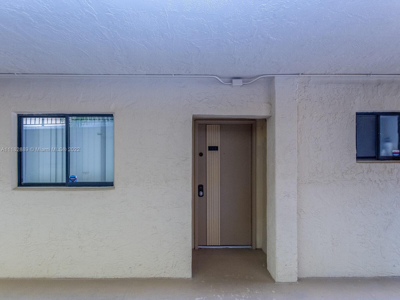 8045 SW 107th Ave Unit: 123