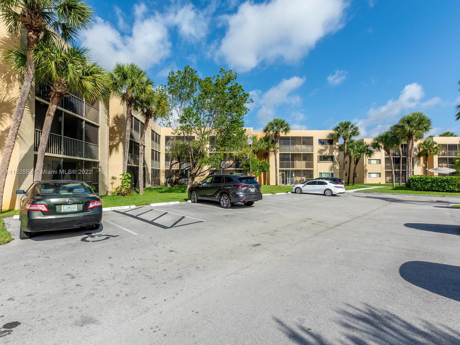 8045 SW 107th Ave Unit: 123