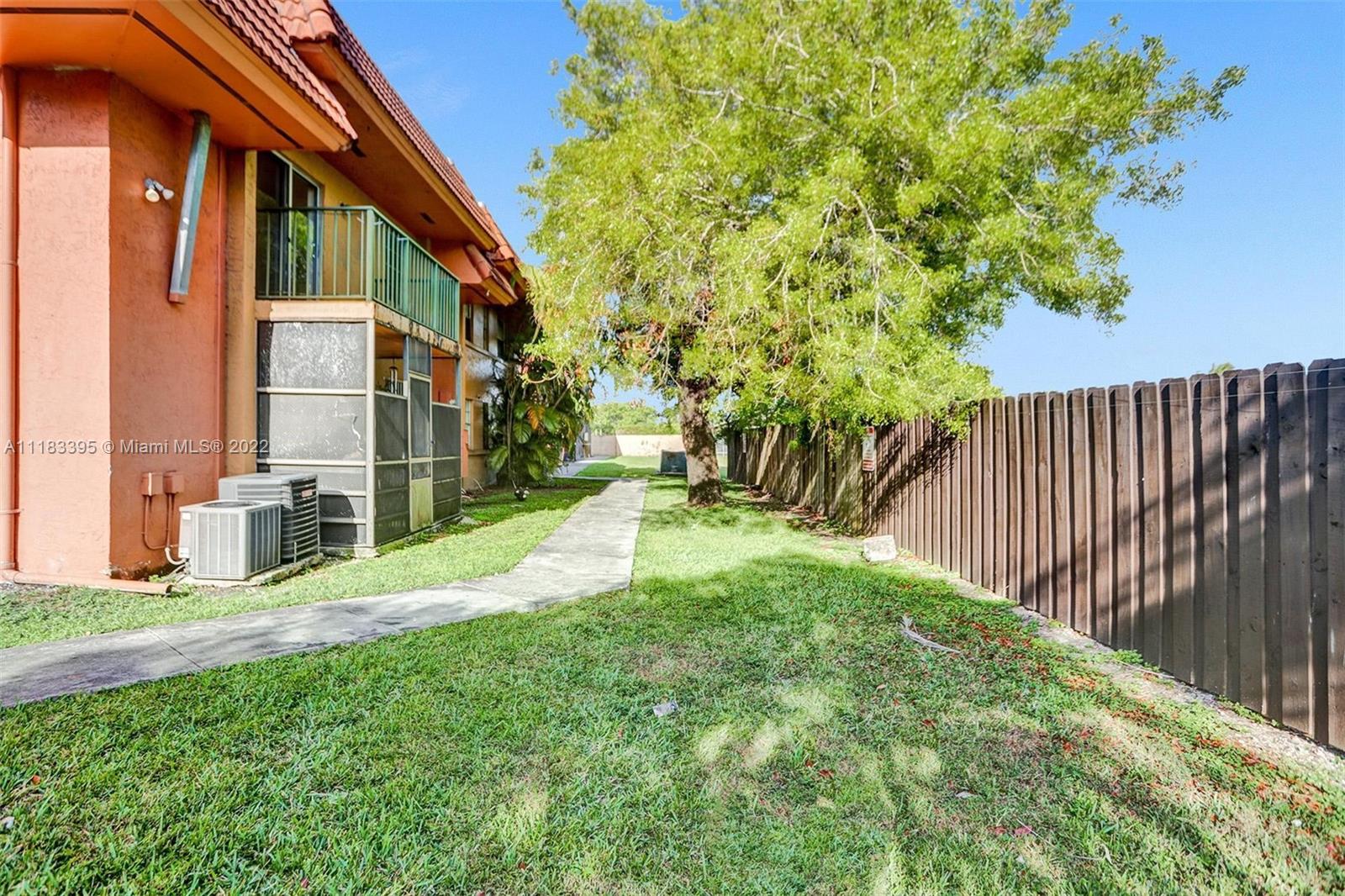 6821 SW 129th Ave Unit: 7