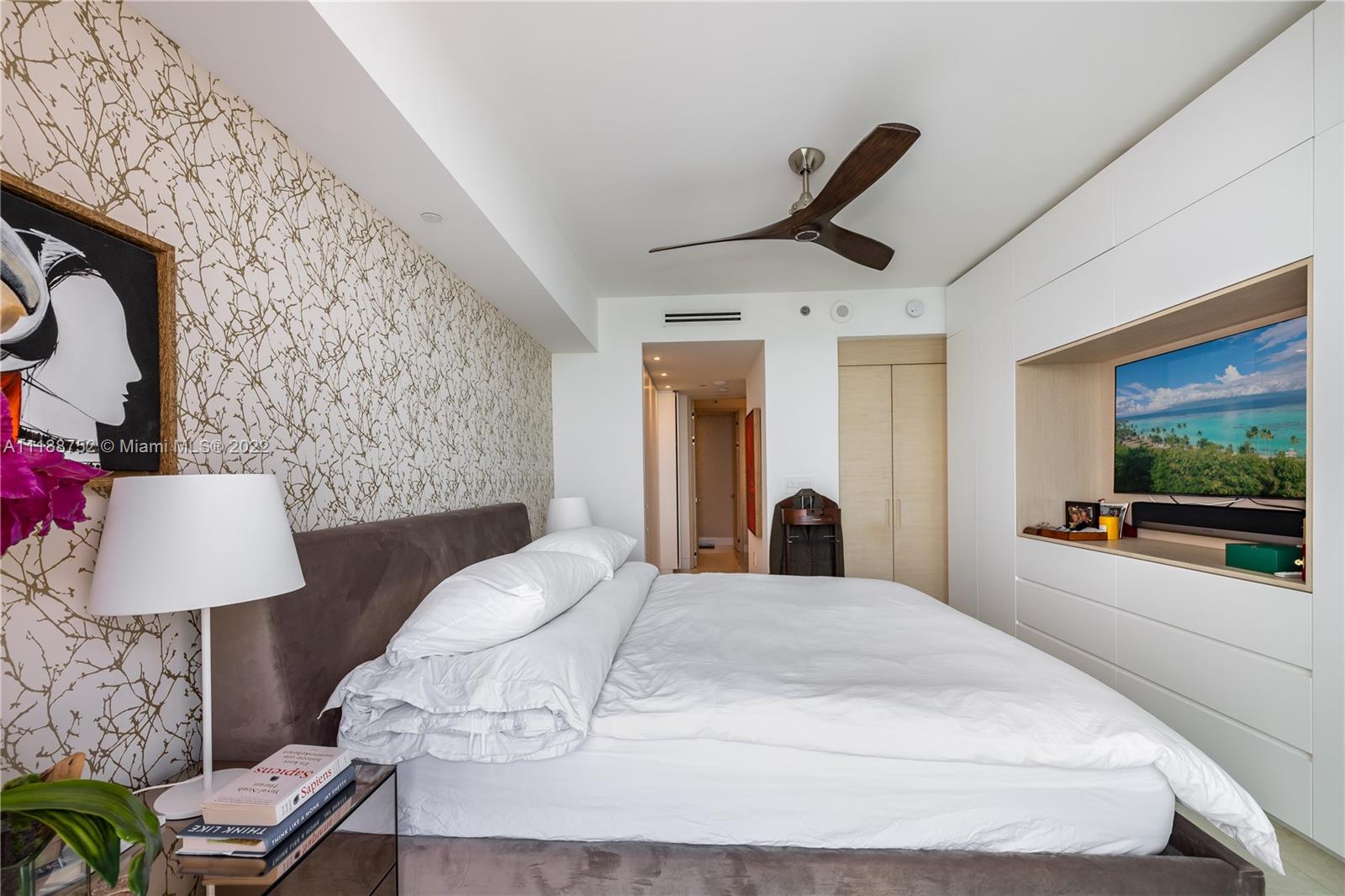 950 Brickell Bay Dr Unit: 2510