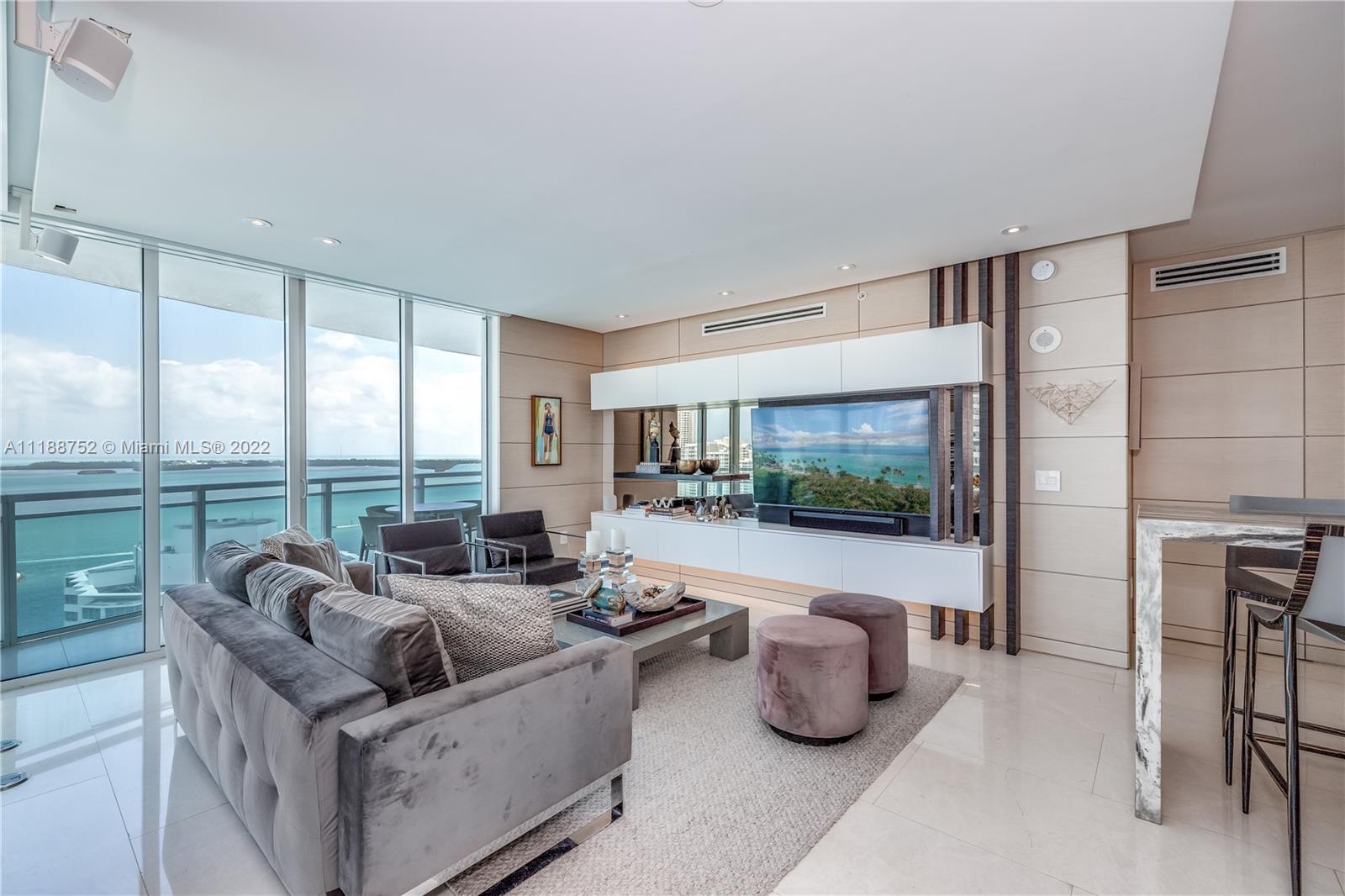 950 Brickell Bay Dr Unit: 2510