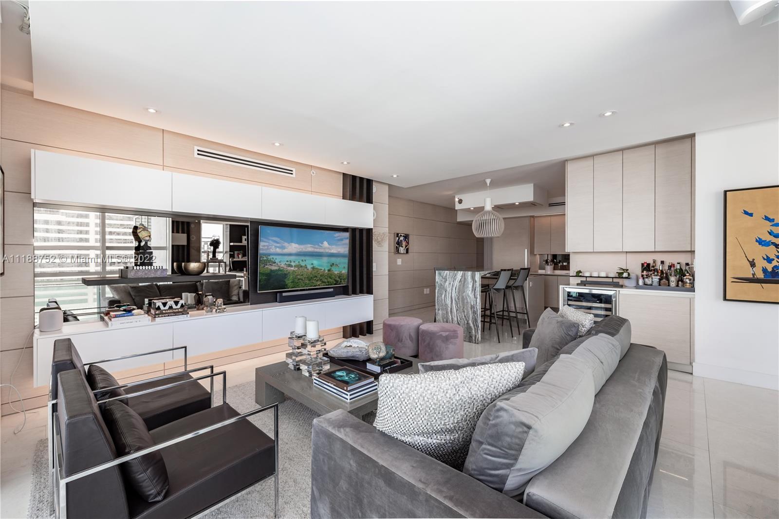 950 Brickell Bay Dr Unit: 2510