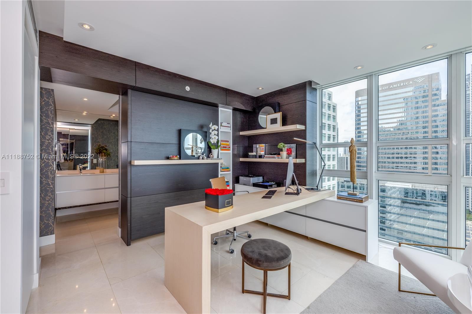 950 Brickell Bay Dr Unit: 2510