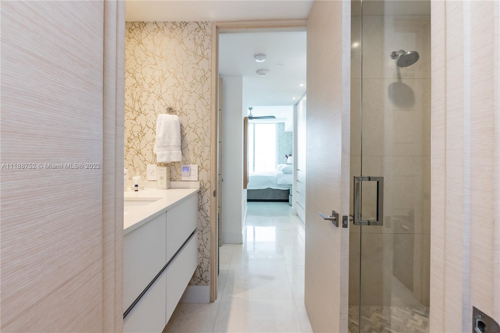 950 Brickell Bay Dr Unit: 2510