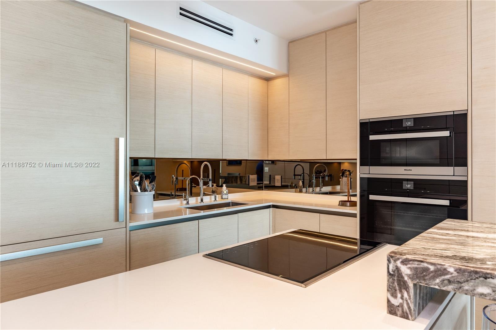 950 Brickell Bay Dr Unit: 2510