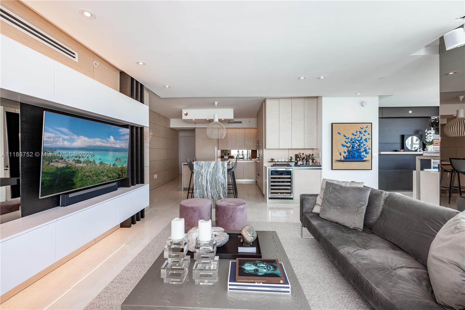 950 Brickell Bay Dr Unit: 2510