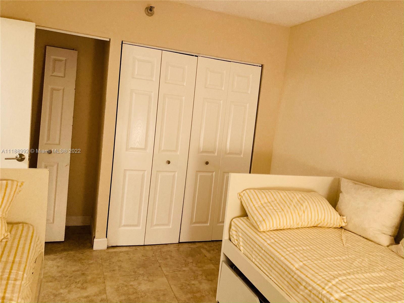 20515 E Country Club Dr Unit: 1243