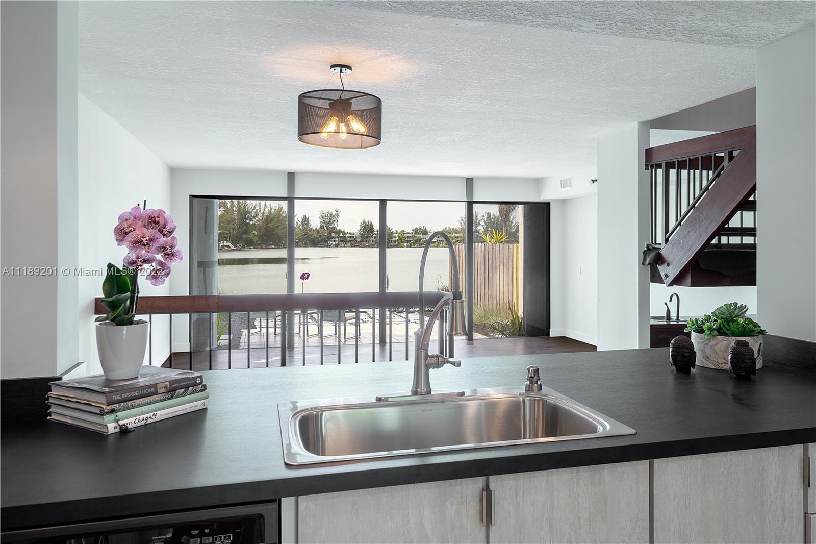 7039 SW 53rd Ln Unit: 7039