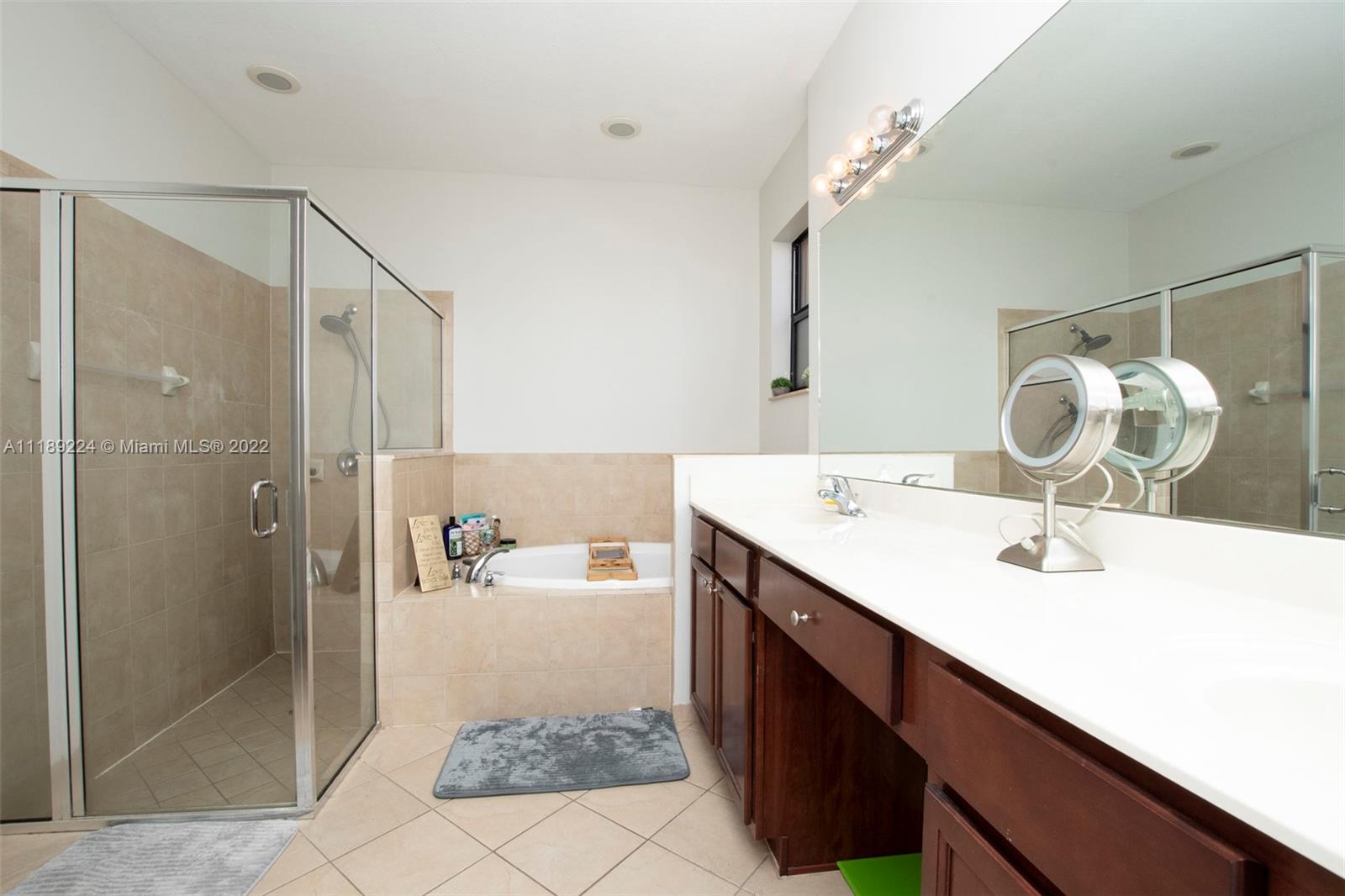 156 SE 36th Ter