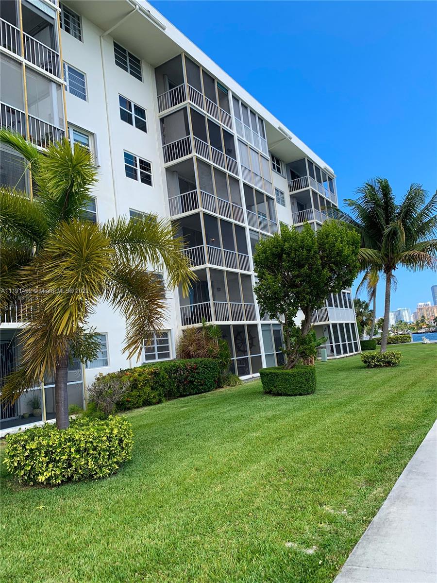 3000 Marcos Dr Unit: P308