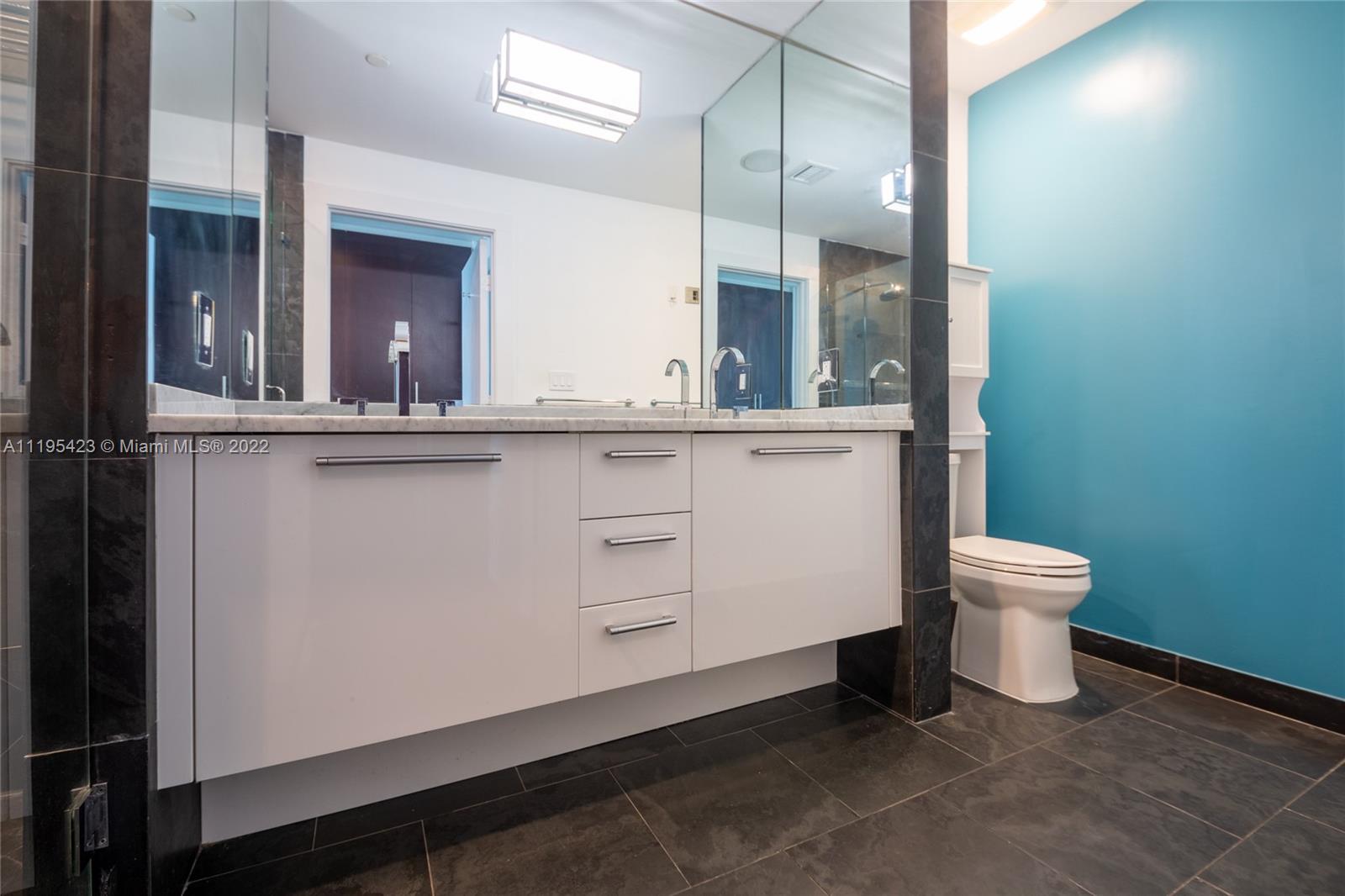 900 Biscayne Blvd Unit: 3910